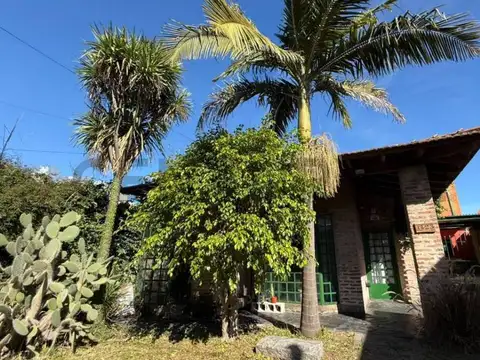 143 ENTRE 61 Y 62 - CASA EN VENTA