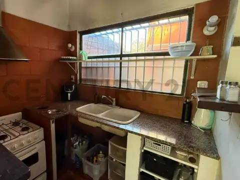 143 ENTRE 61 Y 62 - CASA EN VENTA