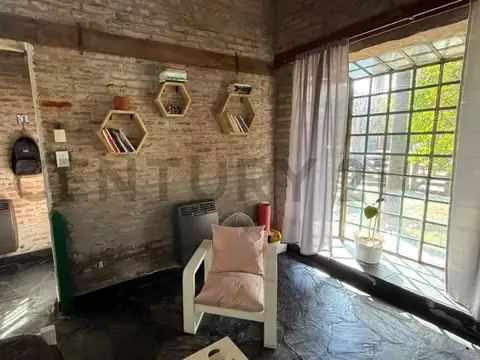 Oficina 6 ambientes con 2 baños