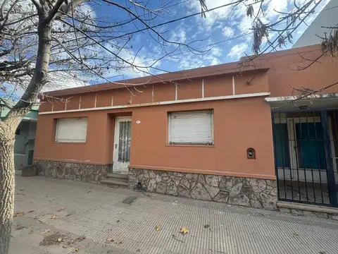 VENTA CASA 3 DORMITORIOS LAGUNA LARGA CÓRDOBA 