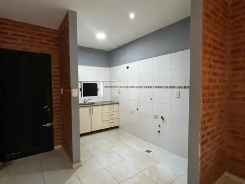 Casa 2 dormitorios en Venta! Fontana