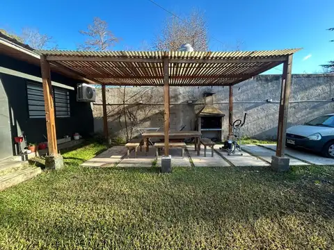 VENTA CASA 2 AMB 200 M2 MORENO TRUJUI ESCRITURA