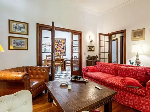 Depto Tipo Casa 6 ambientes con 2 baños