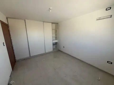 VENTA DUPLEX QUEBRADA DE MANANTIALES 3 DORMITORIOS