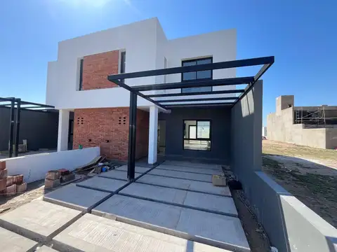 VENTA DUPLEX QUEBRADA DE MANANTIALES 3 DORMITORIOS