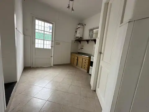 Depto Tipo Casa en Alquiler de 2 ambientes