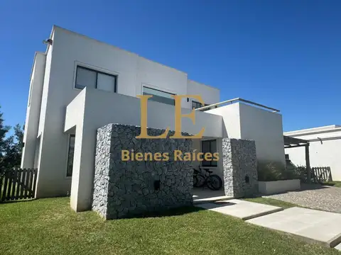 VENTA DE CASA EN EL NAUDIR