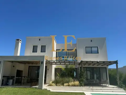Casa en Venta en El Naudir, USD 335.000