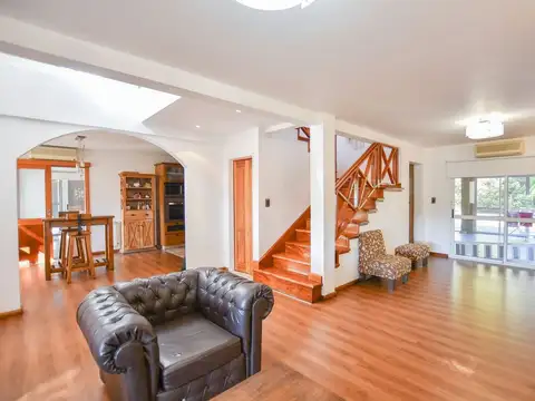 CASA EN VENTA BARRIO VILLAGE DEL PARQUE