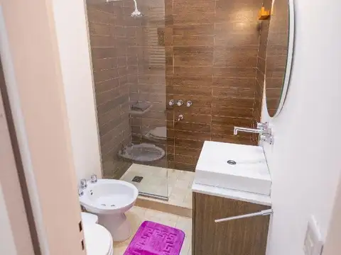 Casa en Alquiler con 1 cochera