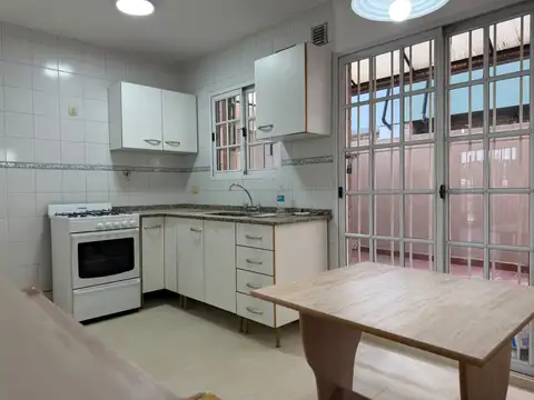Casa en Alquiler en Carapachay, $ 1.100.000