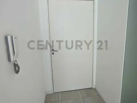 Av. Juan B. Justo 5800, Piso 4