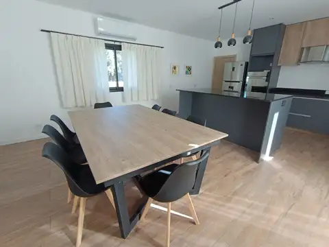 Casa en Venta en Piñero, USD 199.000