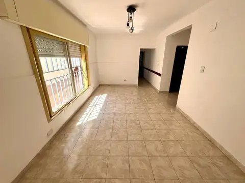 Depto Tipo Casa en Venta en El Palomar, USD 99.000