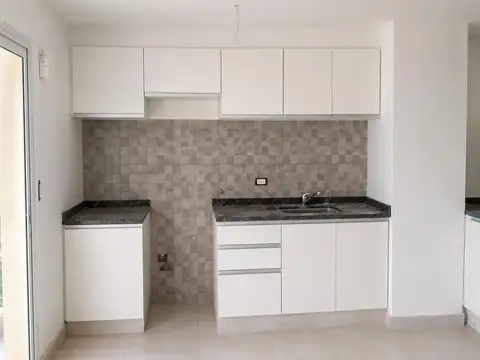 Avenida Duarte Quiros 2162