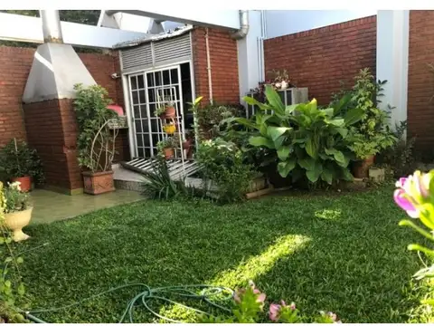 Vendo Lujosa  Casa Con Diseño De  Arquitectura Premiada HAEDO B.GUEMES