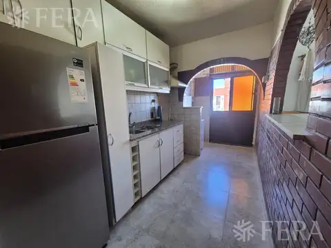 Venta departamento 3 ambientes con balcón en  Wilde