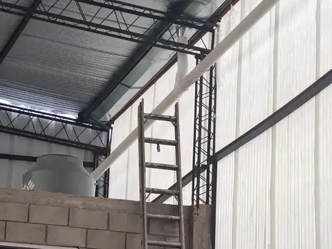GALPON de 300m2 a estrenar San Fernando