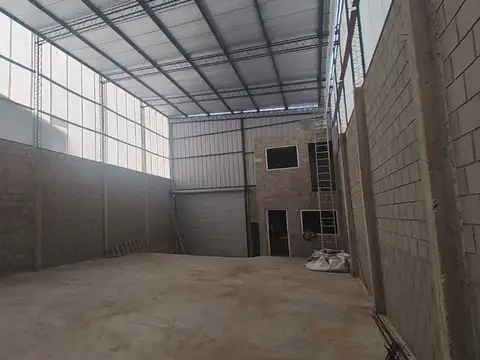 GALPON de 300m2 a estrenar San Fernando