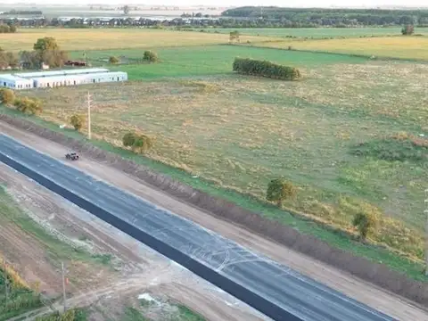 Se venden 3 Has s/pavimento circunvalación V. T.