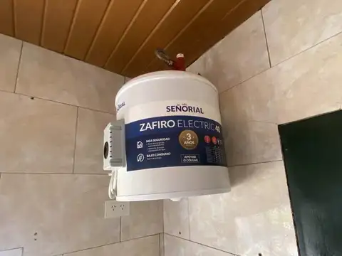 Casa en Alquiler con 1 cochera