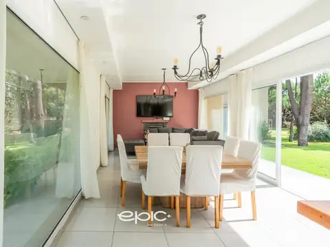 Casa en Venta en Pinamar, USD 340.000