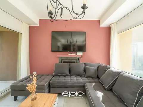 Casa 4 ambientes con 3 baños