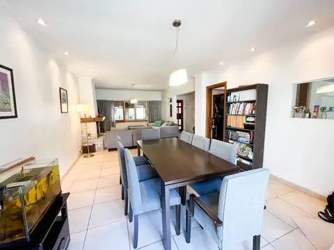 Venta casa 6 ambientes Martinez pileta apt credito