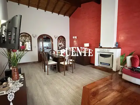 Casa 7 ambientes con 3 baños
