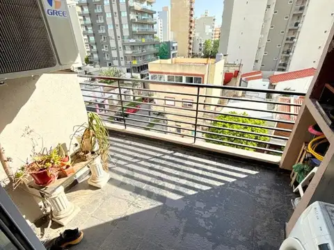 DEPARTAMENTO 3 AMBIENTES CON BALCÓN EN VENTA EN LANUS