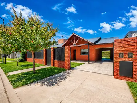 VENTA - Casa 2 dormitorios Funes