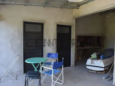 655 ESQUINA 21 , Piso 0