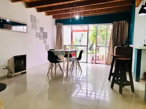 CASA EN VENTA LA PLATA 3 DORMITORIOS