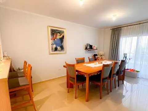 Departamento 4 ambientes con 3 baños
