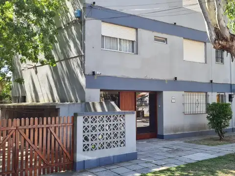 ¡Imperdible! Departamento con parque a 200 metros del mar.