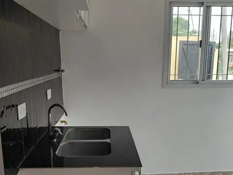 Departamento en Alquiler en Barrio Granadero Baigorria, $ 390.000