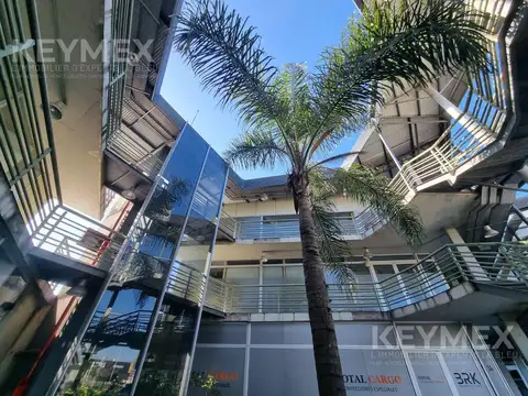 Local a la venta en centro comercial Verdi 57