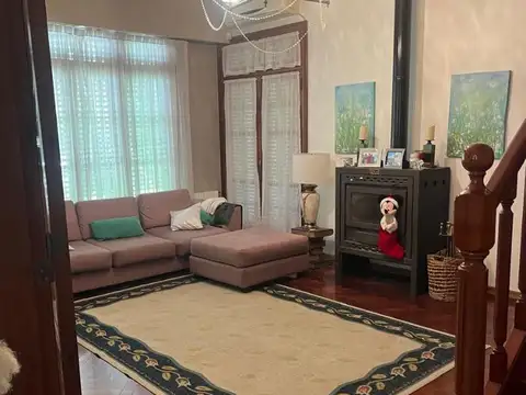 Casa en Venta con 8 cocheras