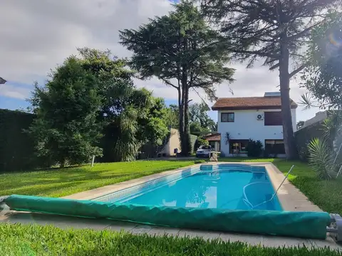 Casa en Venta en Carapachay, USD 550.000