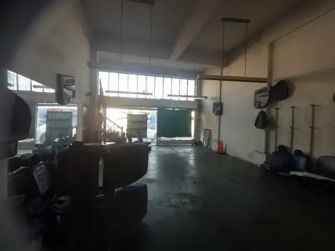 IDEAL INVERSOR: Local + Deptos en Venta - Castelar Sur