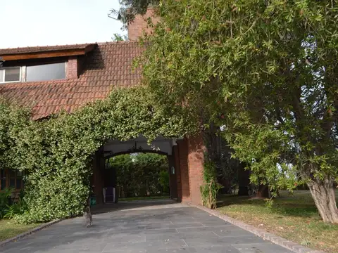 Casa en Venta al Oeste