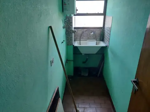 TUYUTI 3200, Piso 2