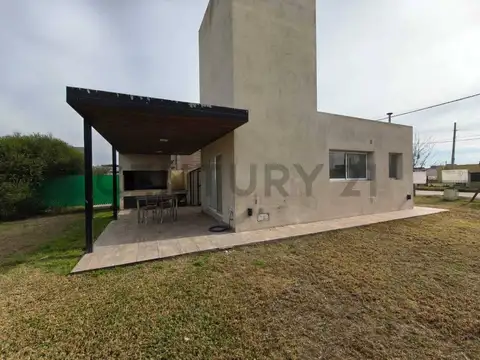 Casa en Venta en Roldan, San Lorenzo
