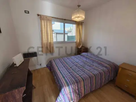 Casa 2 ambientes con 1 baño