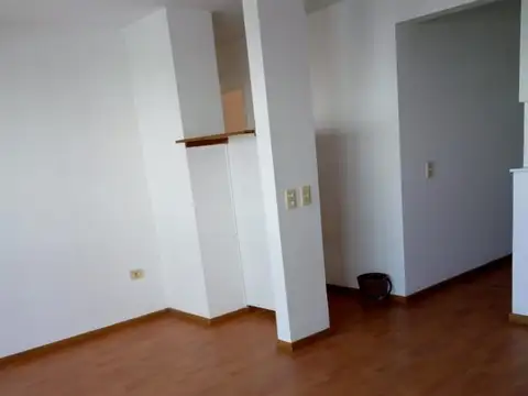 LINDO DEPARTAMENTO DE DOS DORMIS, AMPLIO Y LUMINOSO  