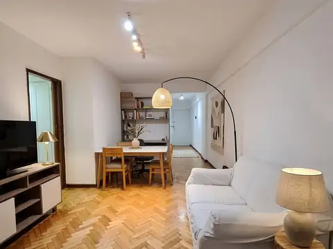 Espectacular Departamento de 3 Amb al Frente con Balcón a pasos Av Corrientes/Subte B