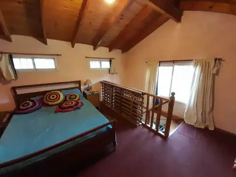 Venta- Casa - sobre calle principal -  toma permuta - Parque Sakura -