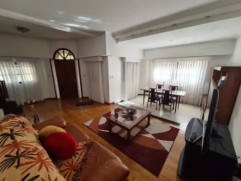 VENTA CASA 5 AMBIENTES LOMAS DE NUÑEZ