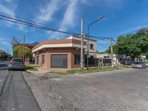 Casa en venta de 6 ambientes en Boulogne.