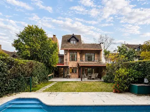 PUNTA CHICA CASA VENTA 3 DORMITORIOS, VISTA AL RIO